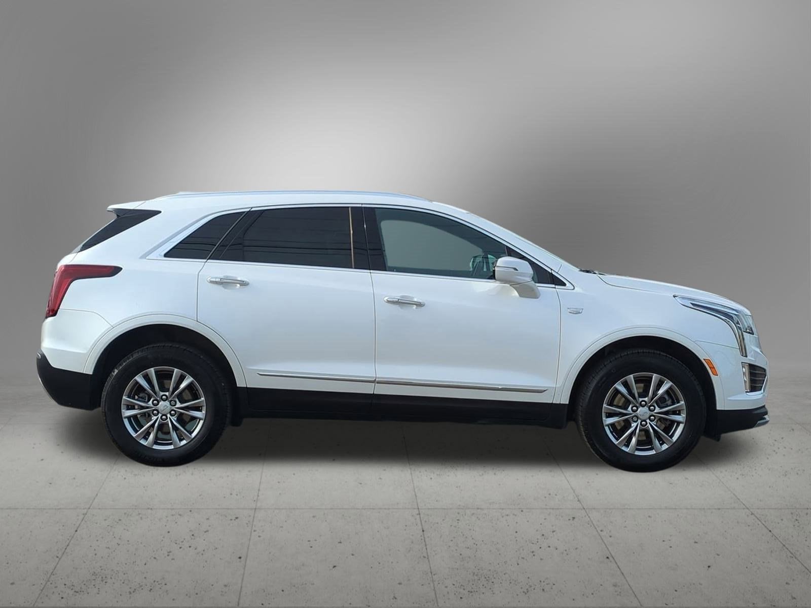 Thumbnail: 2023 Cadillac XT5 - 7