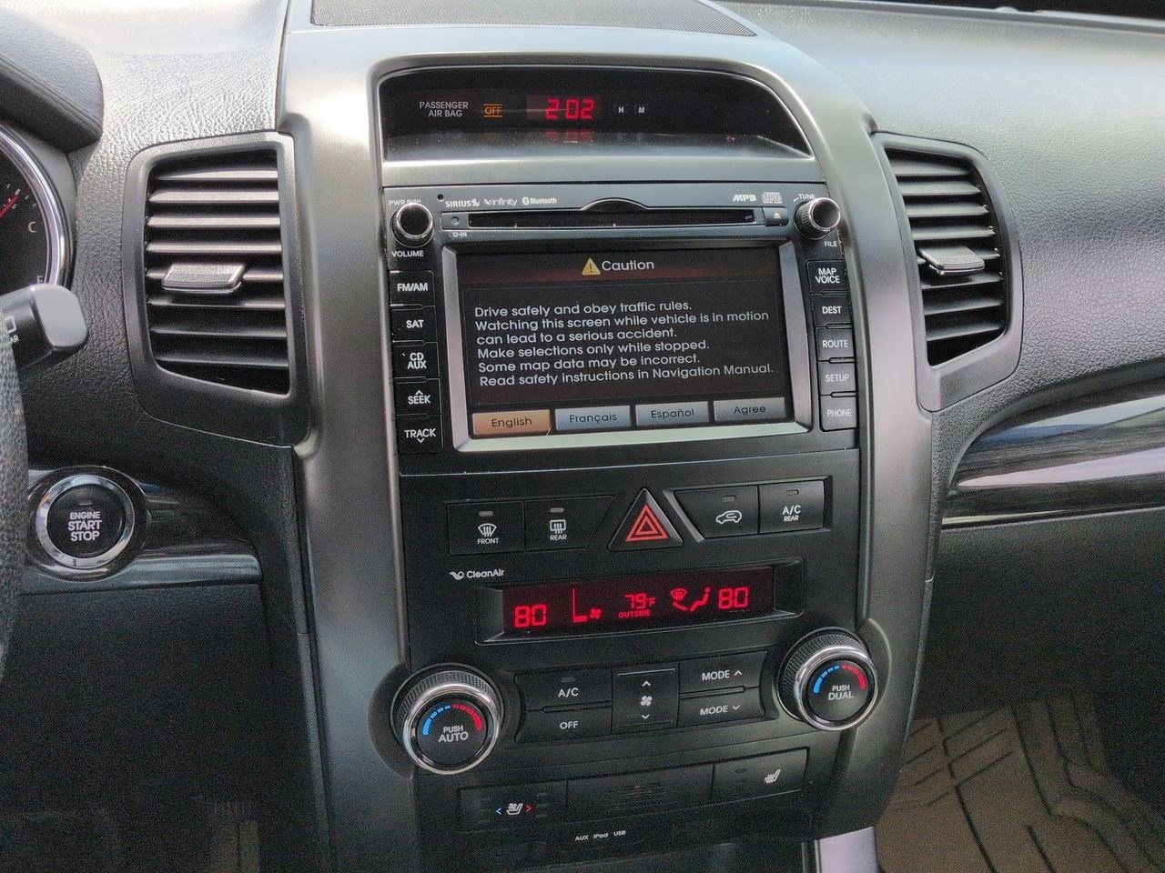 Thumbnail: 2013 Kia Sorento - 29