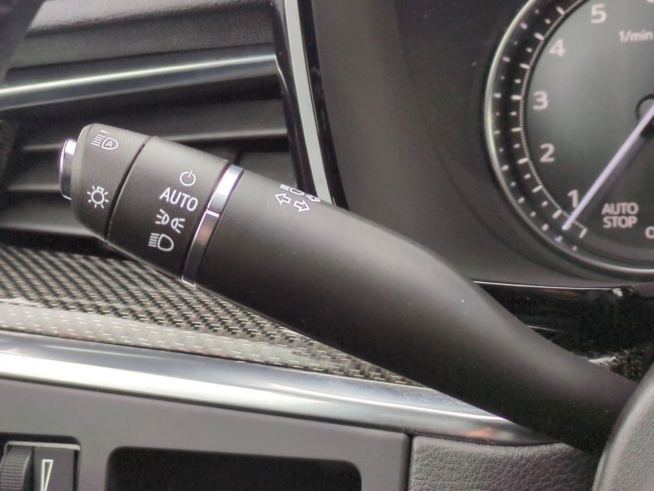 Thumbnail: 2023 Cadillac XT5 - 27