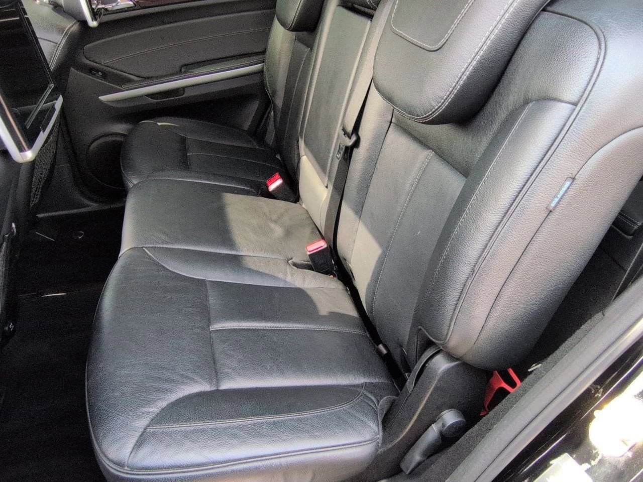 Thumbnail: 2011 Mercedes-Benz GL-Class - 20