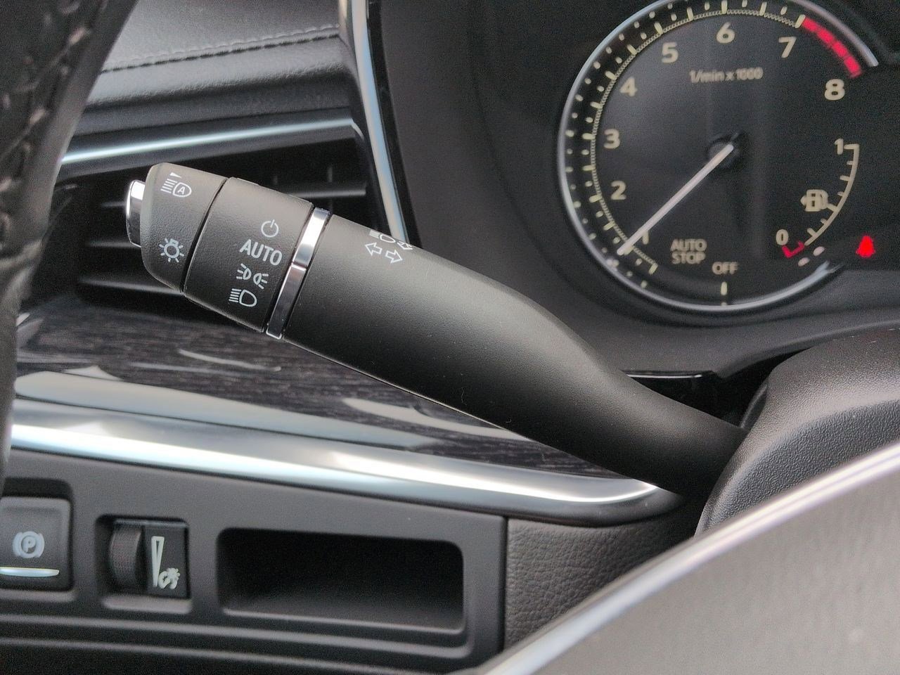 Thumbnail: 2023 Cadillac XT5 - 28