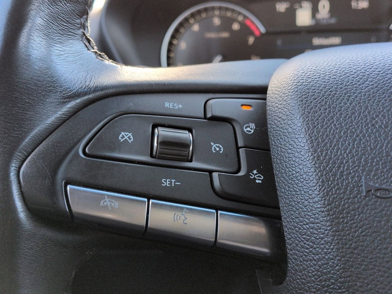 Thumbnail: 2023 Cadillac CT4 - 25