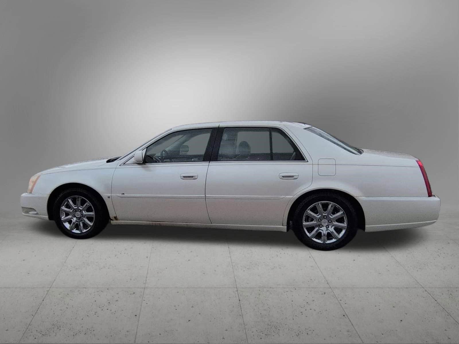 Thumbnail: 2008 Cadillac DTS - 3