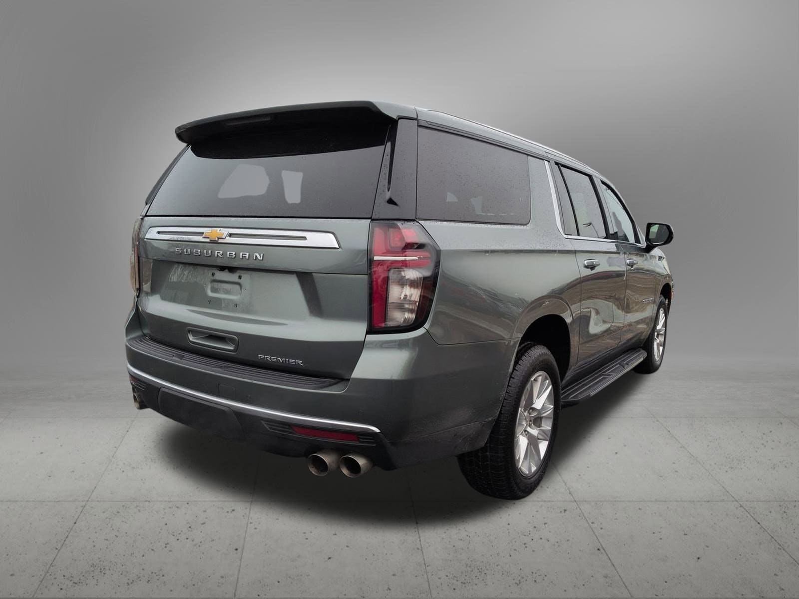 Thumbnail: 2023 Chevrolet Suburban - 6