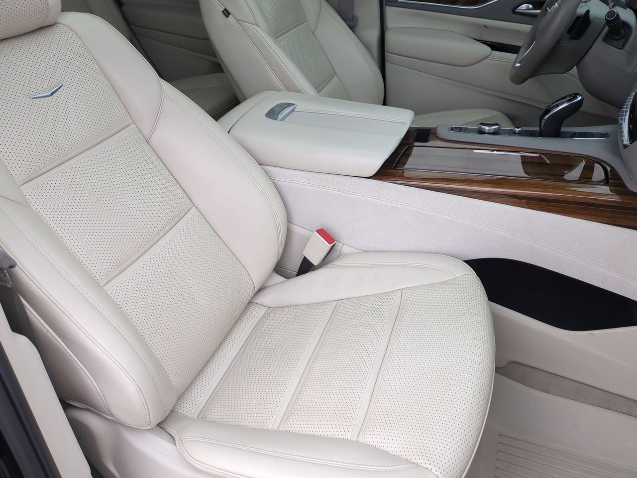 Thumbnail: 2024 Cadillac Escalade - 24