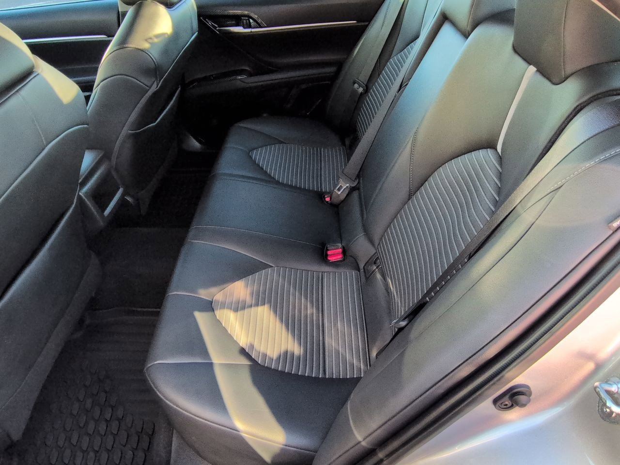 Thumbnail: 2021 Toyota Camry - 18