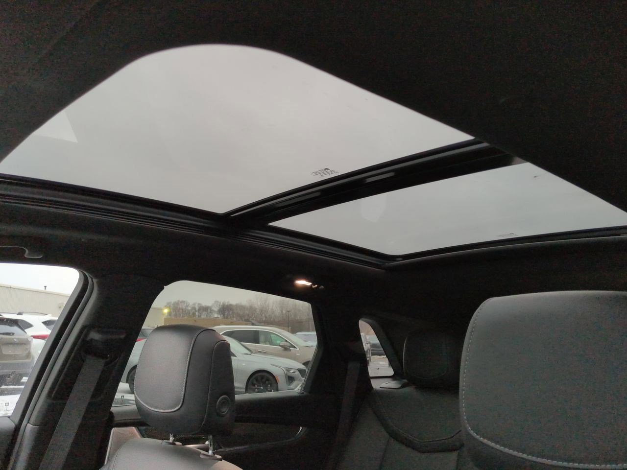 Thumbnail: 2023 Cadillac XT5 - 19