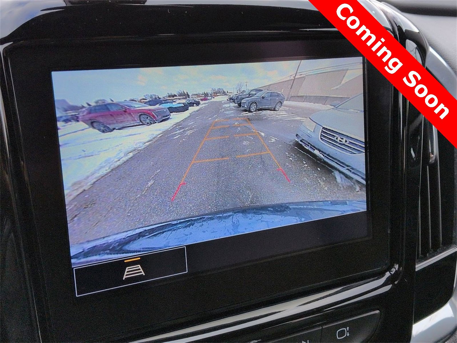 Thumbnail: 2023 Chevrolet Traverse - 28