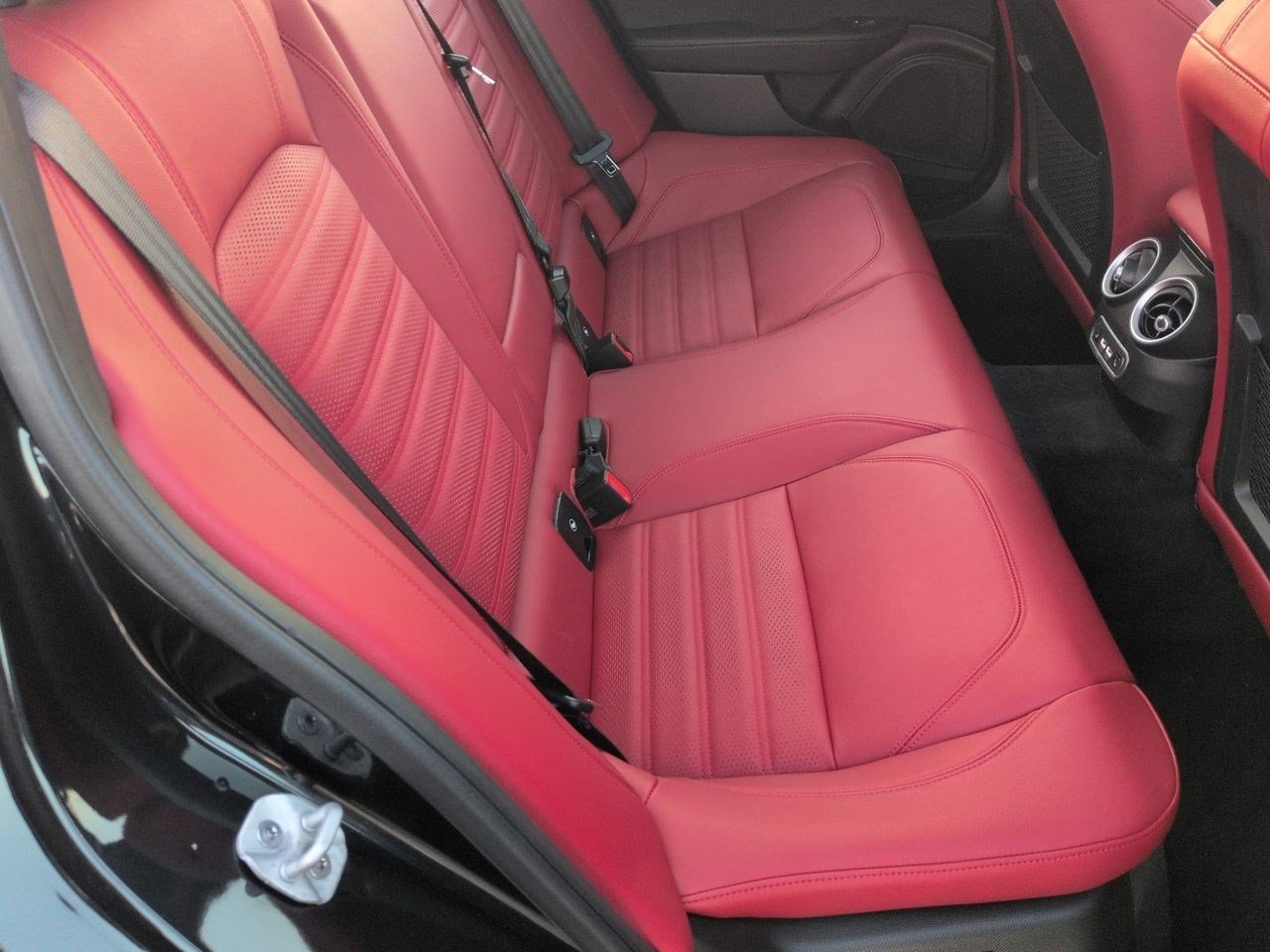 Thumbnail: 2024 Alfa Romeo Giulia - 20