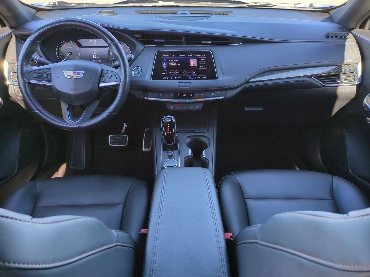 Thumbnail: 2023 Cadillac XT4 - 14