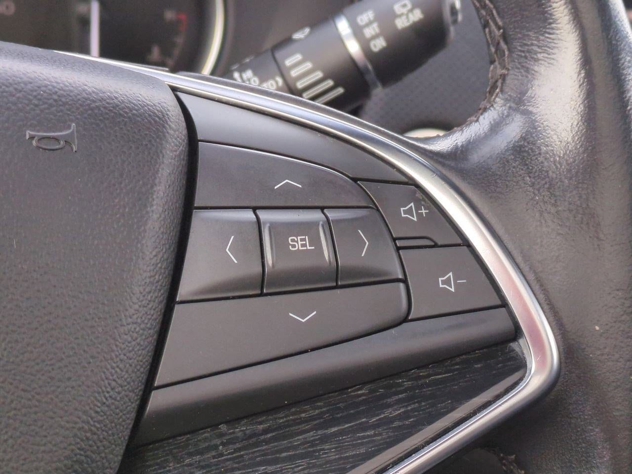 Thumbnail: 2023 Cadillac XT5 - 26