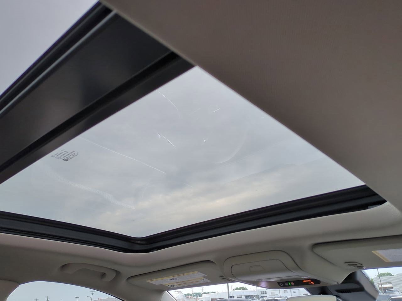 Thumbnail: 2021 Cadillac XT4 - 21