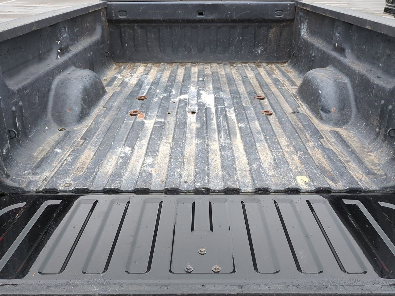 Thumbnail: 2008 Chevrolet Silverado 3500 - 33
