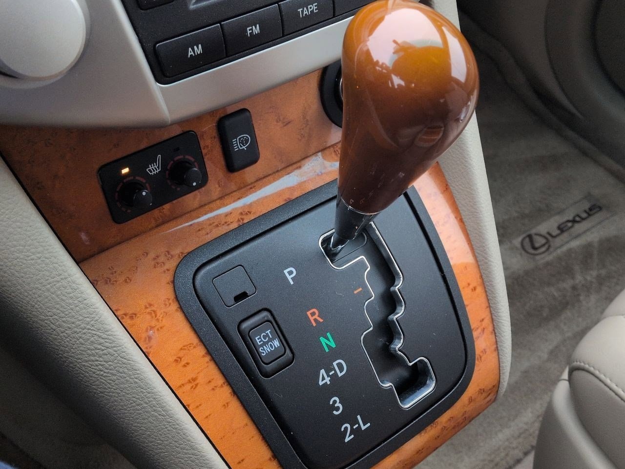 Thumbnail: 2005 Lexus RX - 30