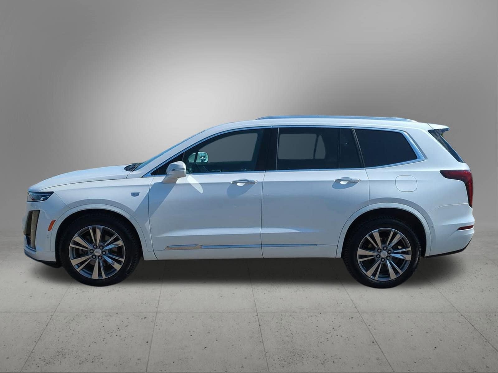 Thumbnail: 2020 Cadillac XT6 - 3