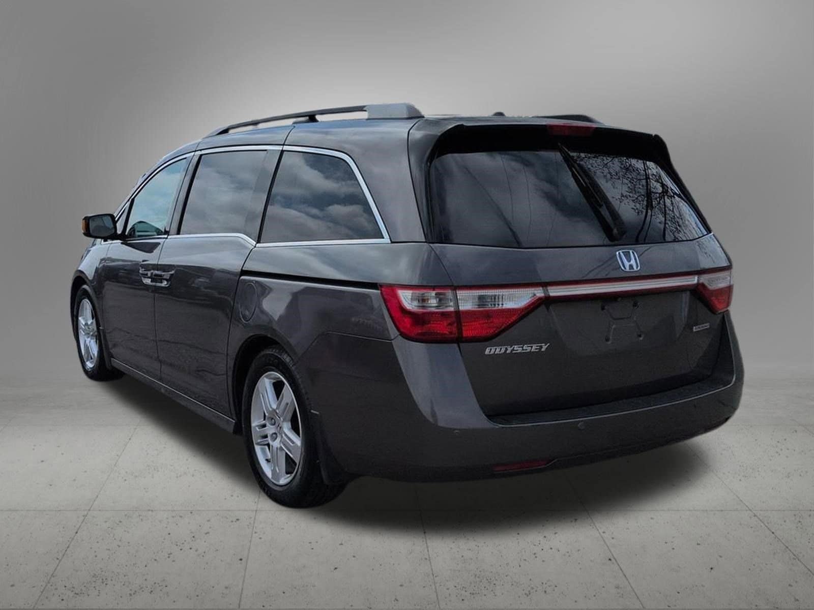 Thumbnail: 2012 Honda Odyssey - 4