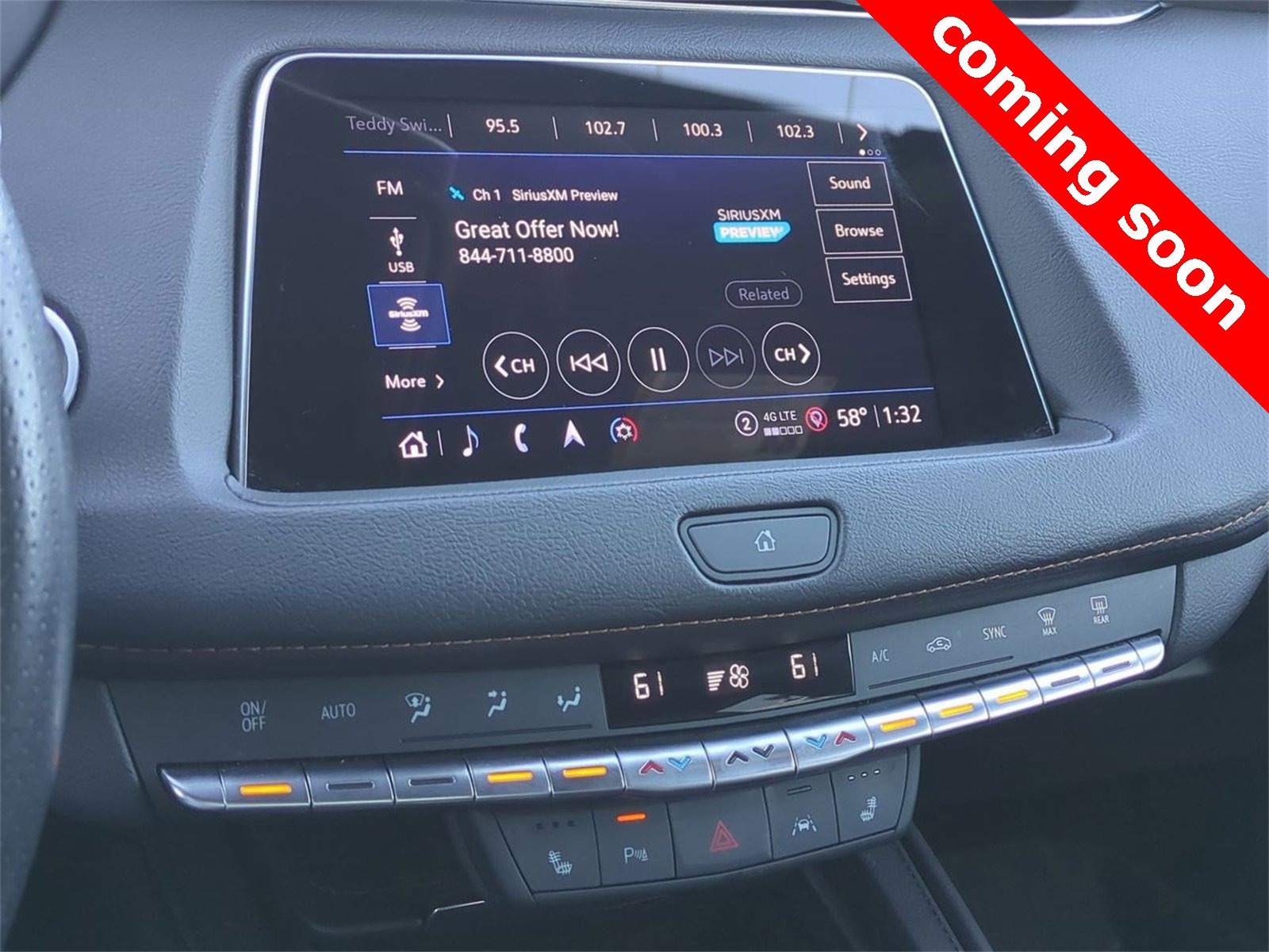 Thumbnail: 2023 Cadillac XT4 - 27