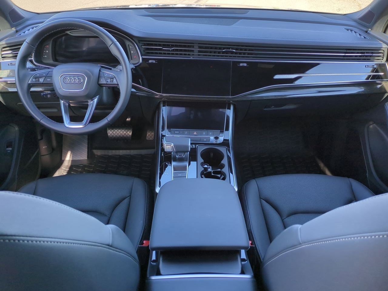 Thumbnail: 2025 Audi Q7 - 13