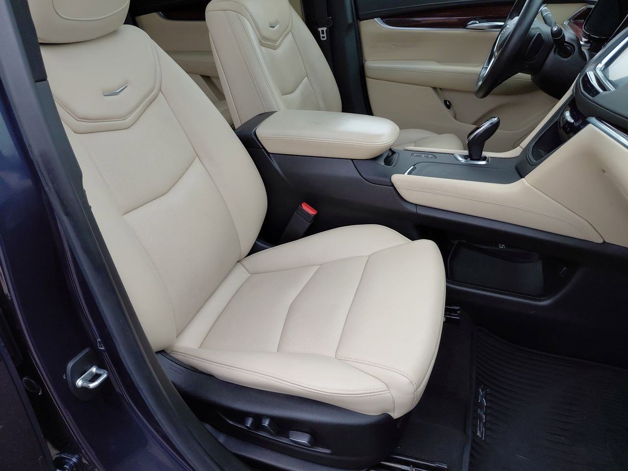 Thumbnail: 2019 Cadillac XT5 - 21