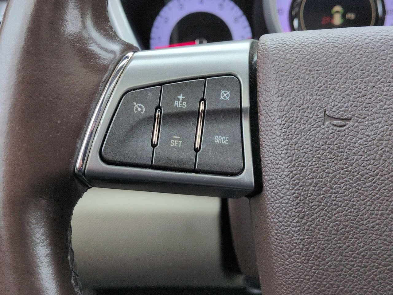 Thumbnail: 2011 Cadillac SRX - 22