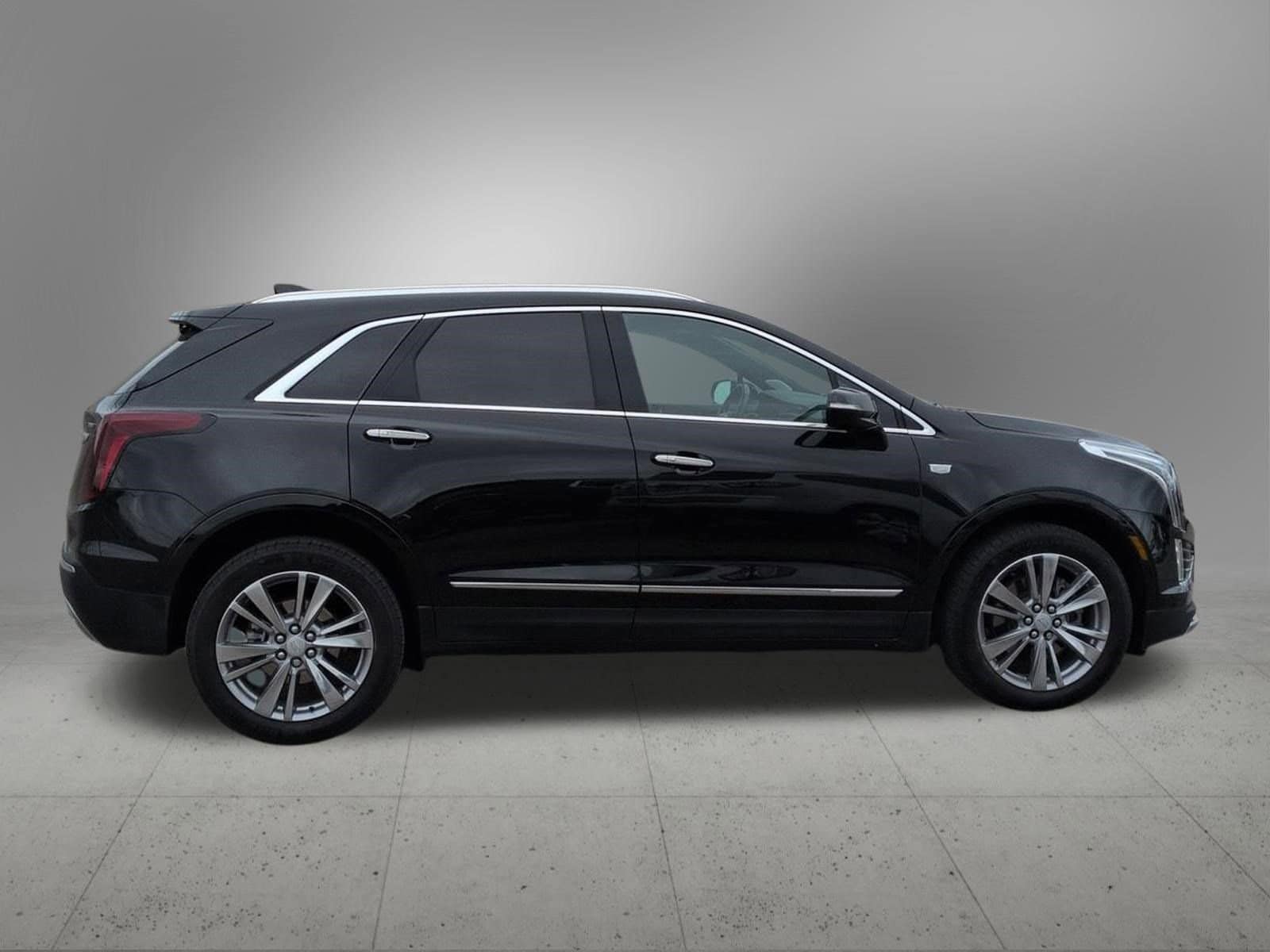 Thumbnail: 2023 Cadillac XT5 - 7