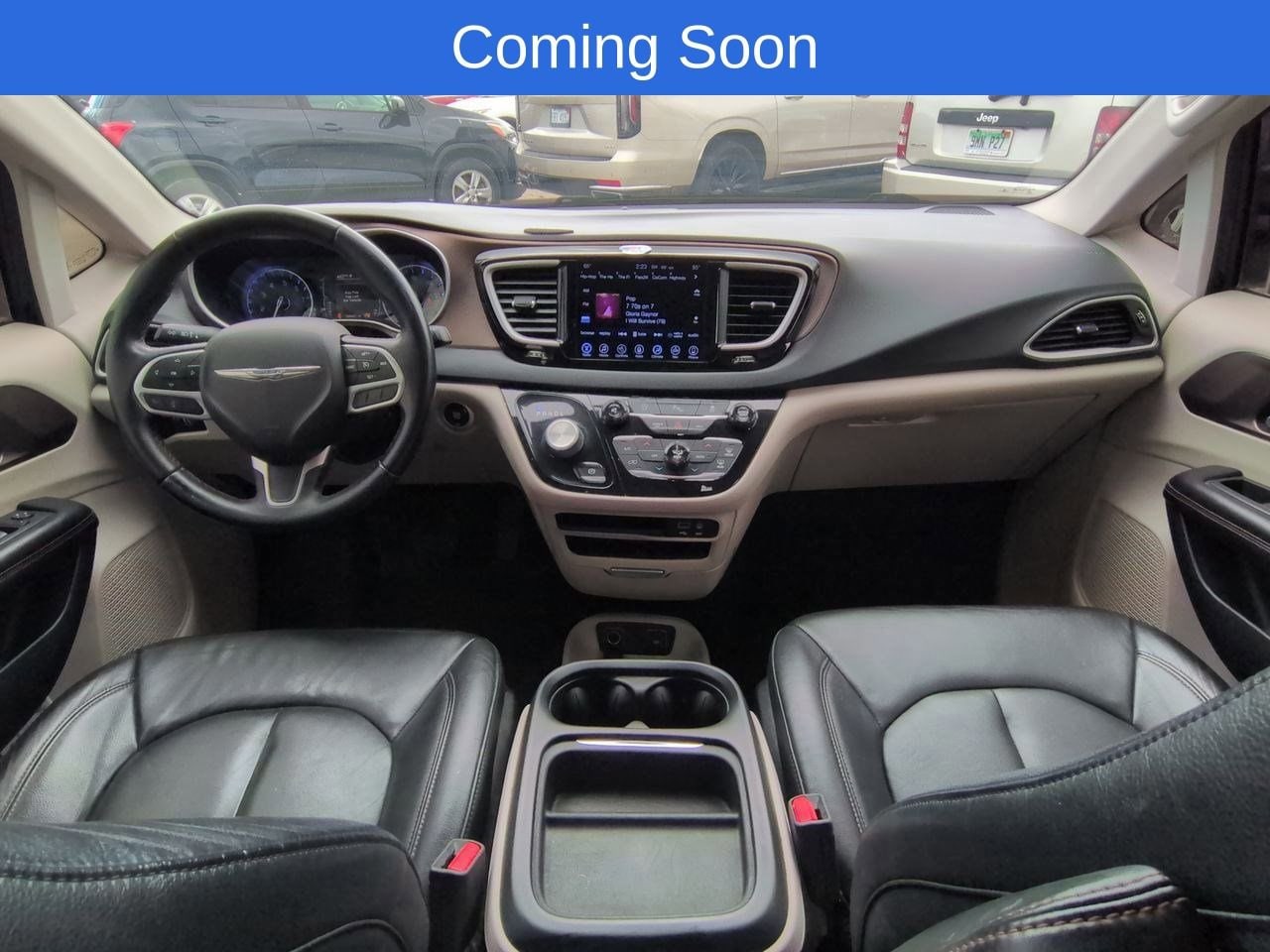 Thumbnail: 2017 Chrysler Pacifica - 15