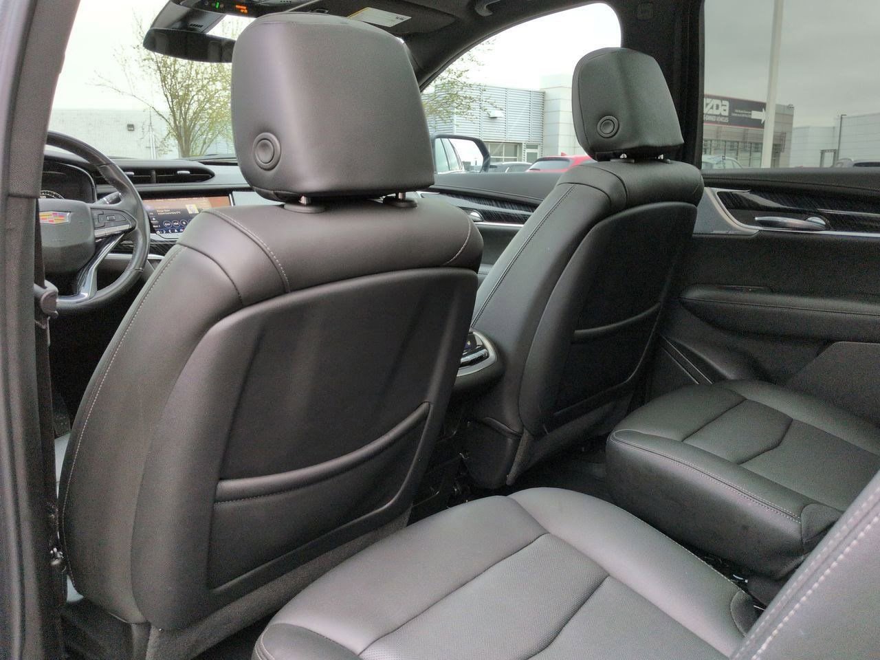 Thumbnail: 2024 Cadillac XT6 - 18