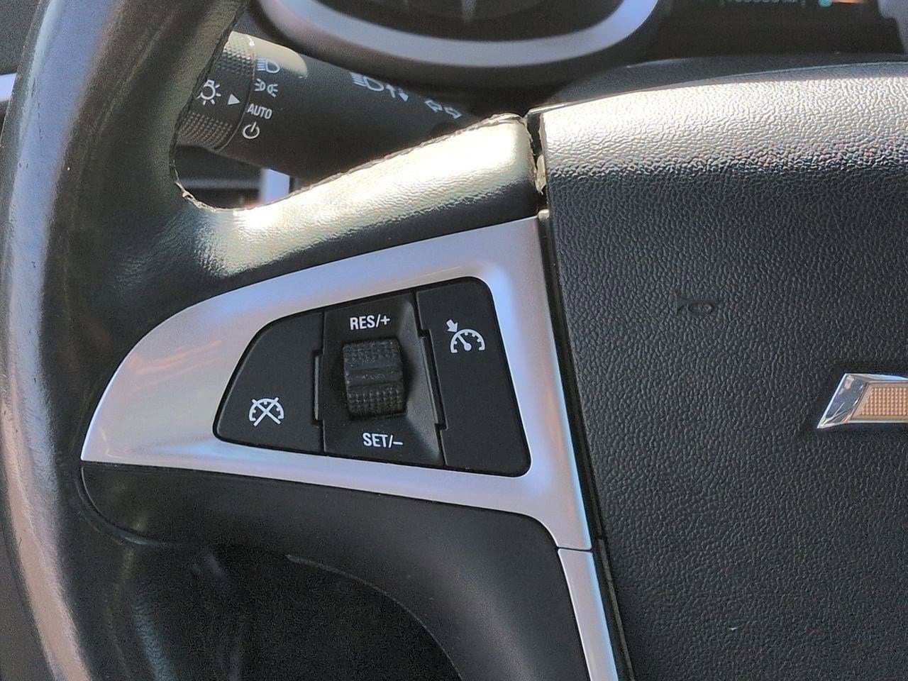 Thumbnail: 2012 Chevrolet Equinox - 23