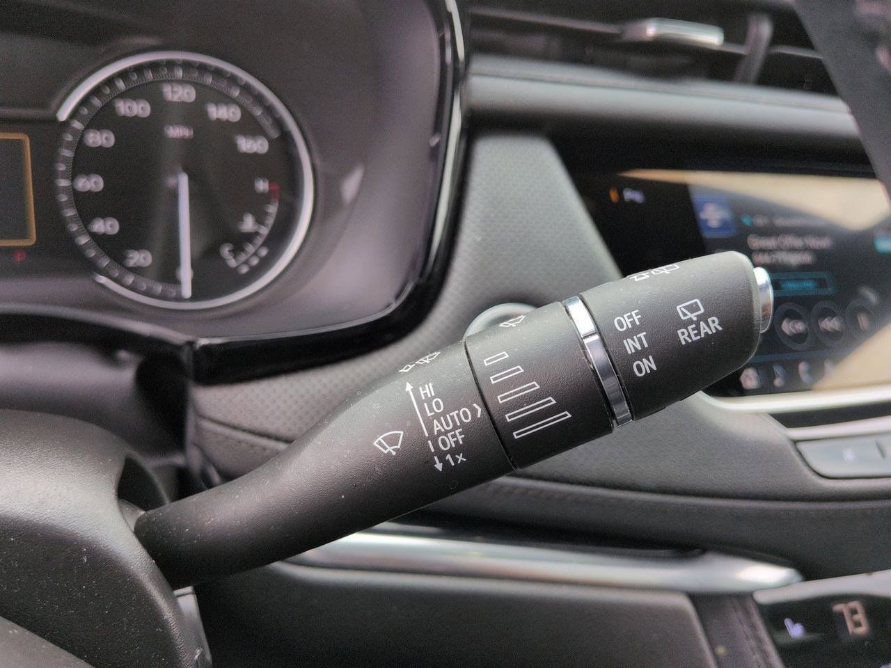 Thumbnail: 2024 Cadillac XT5 - 27