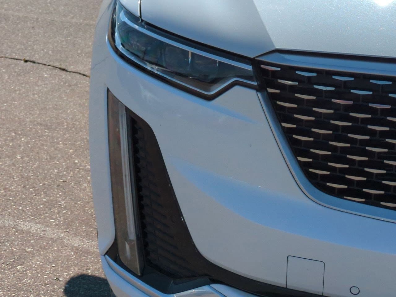 Thumbnail: 2020 Cadillac XT6 - 10