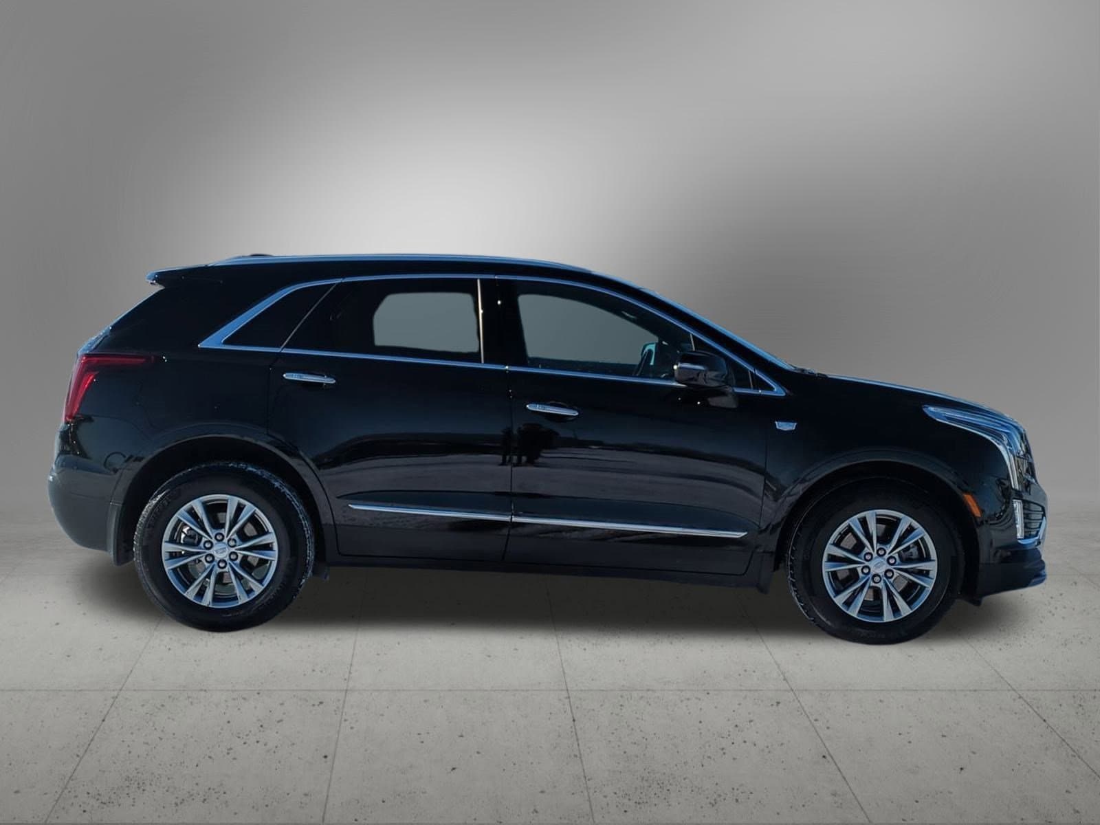Thumbnail: 2023 Cadillac XT5 - 7