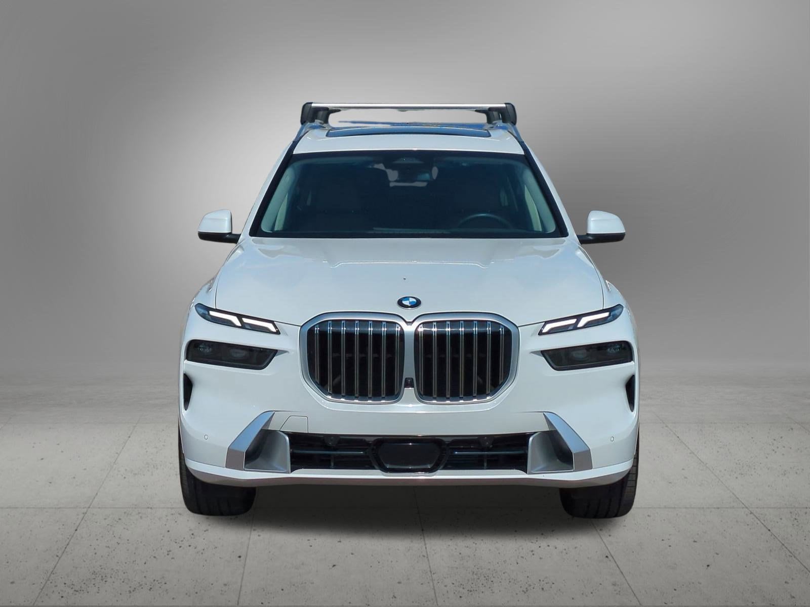 Thumbnail: 2023 BMW X7 - 9