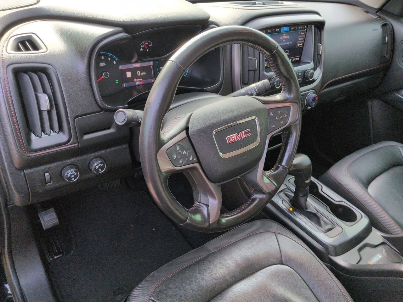 Thumbnail: 2019 GMC Canyon - 2