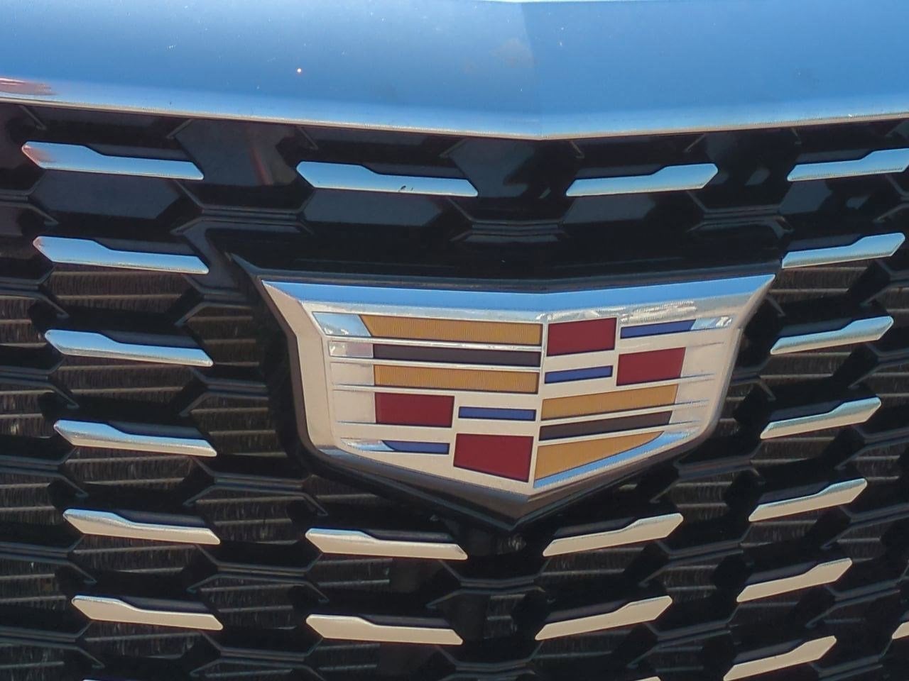 Thumbnail: 2023 Cadillac XT5 - 11