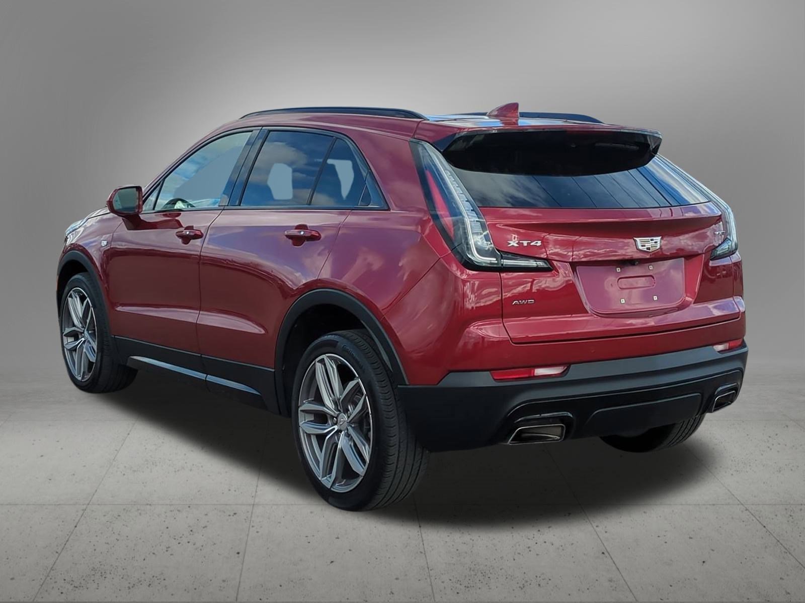 Thumbnail: 2020 Cadillac XT4 - 4