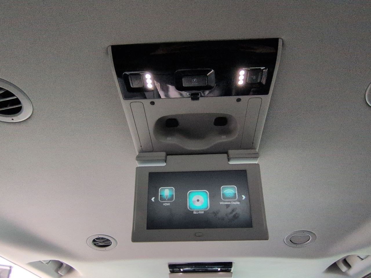 Thumbnail: 2019 Chevrolet Suburban - 41