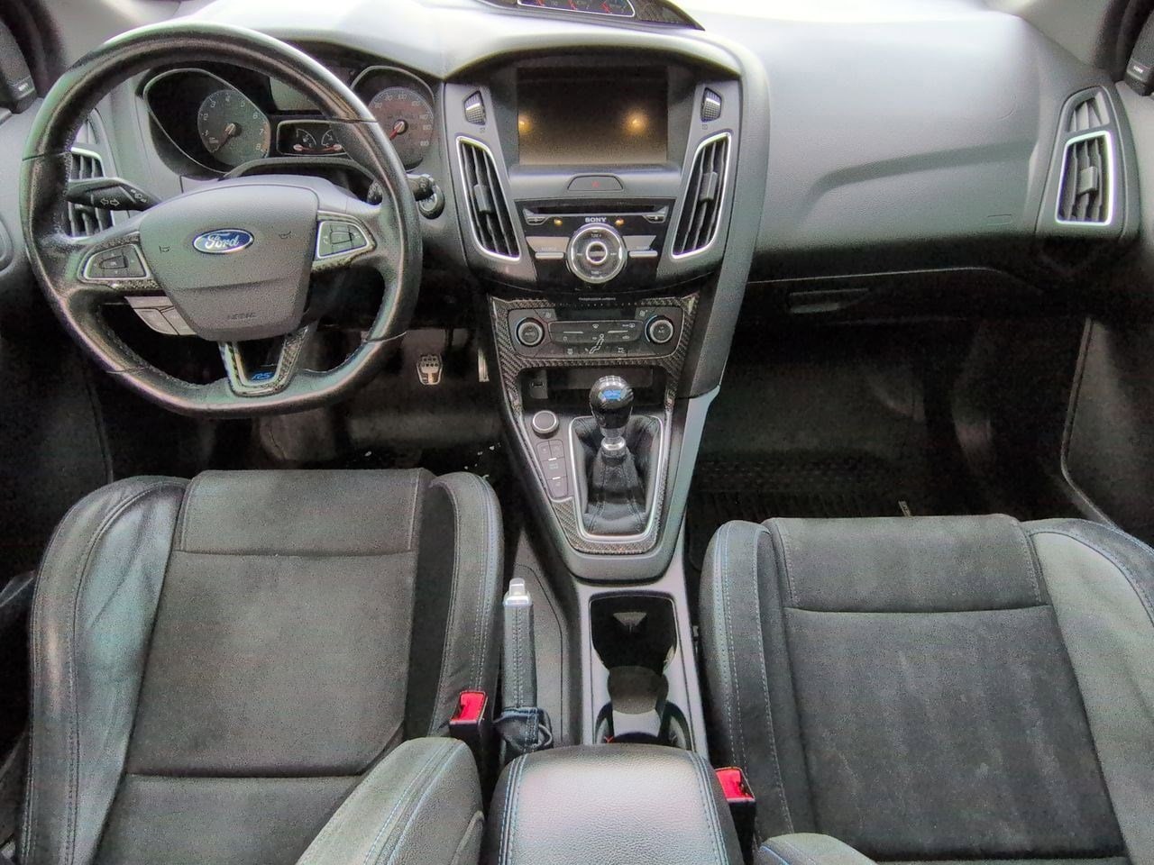 Thumbnail: 2017 Ford Focus - 15