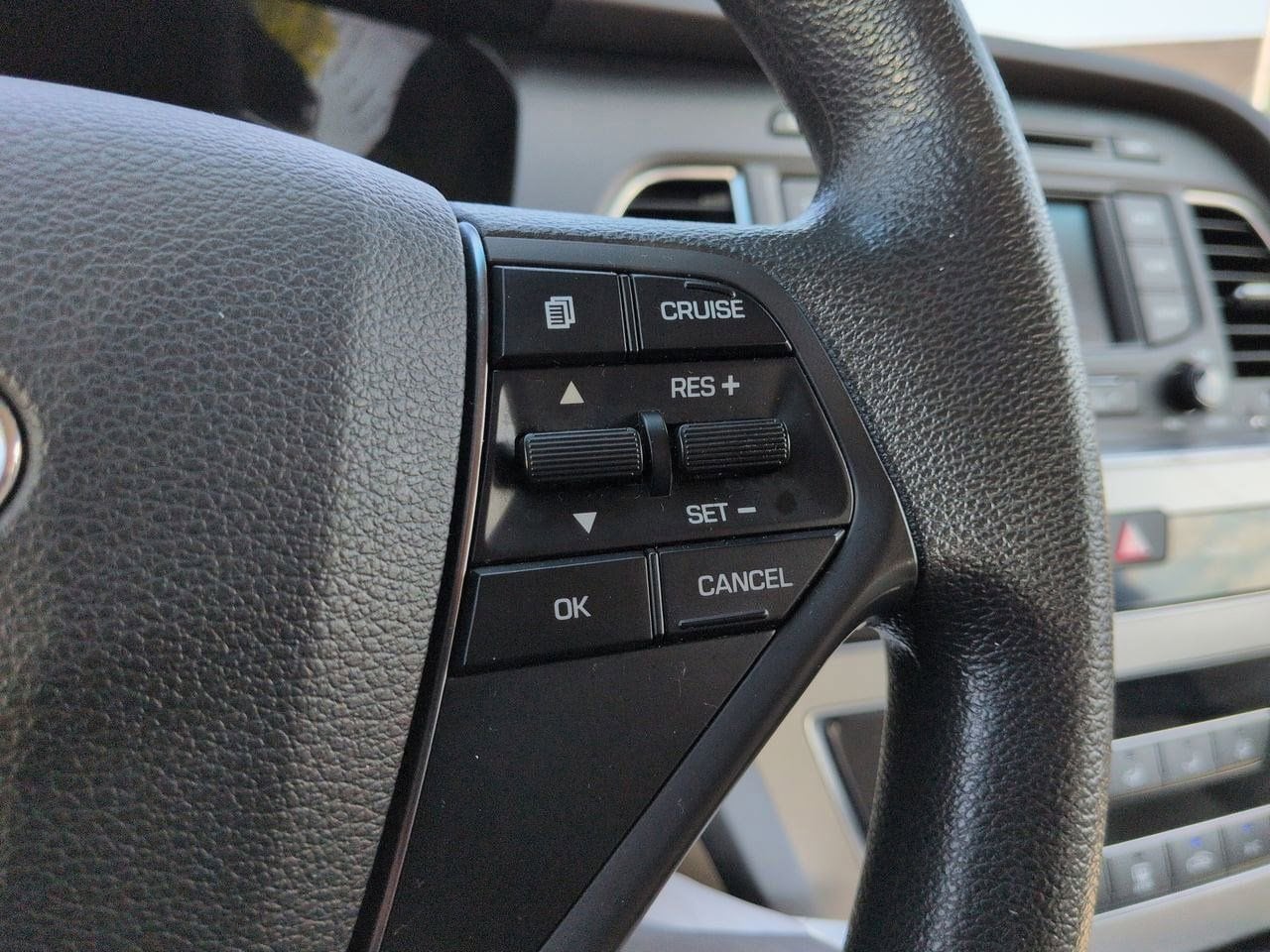 Thumbnail: 2015 Hyundai Sonata - 24