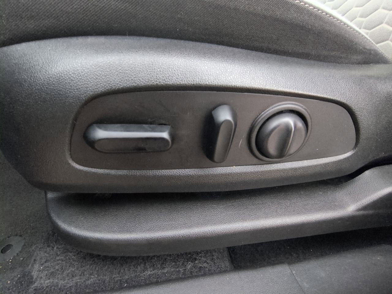 Thumbnail: 2020 Chevrolet Equinox - 17