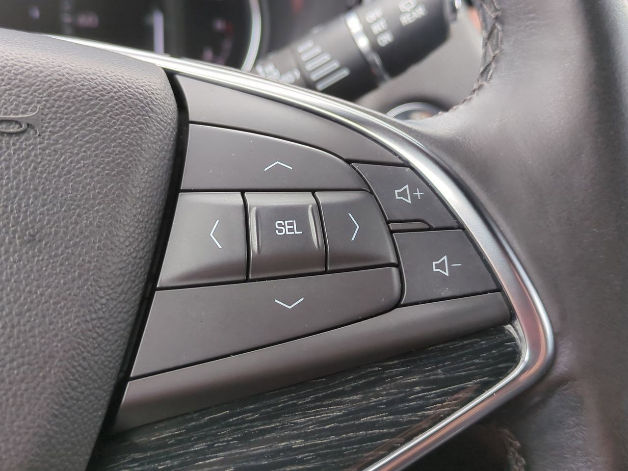 Thumbnail: 2022 Cadillac XT5 - 25