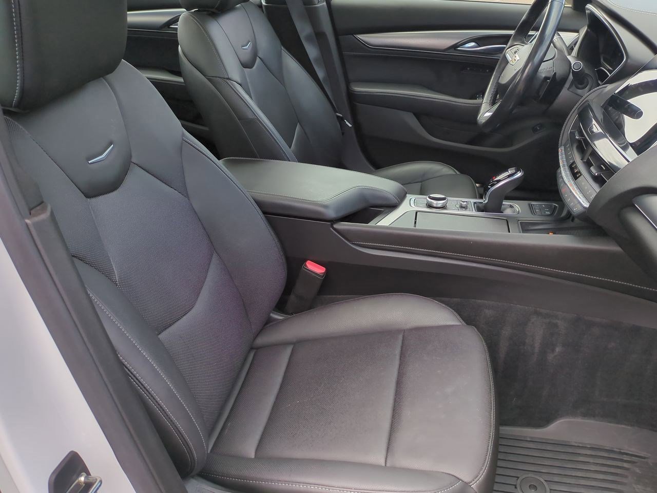 Thumbnail: 2023 Cadillac CT5 - 22