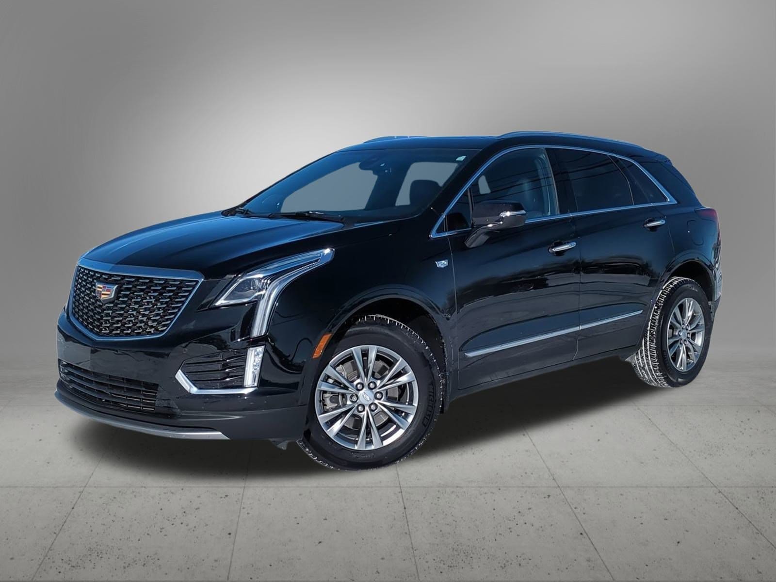 Thumbnail: 2023 Cadillac XT5 - 1