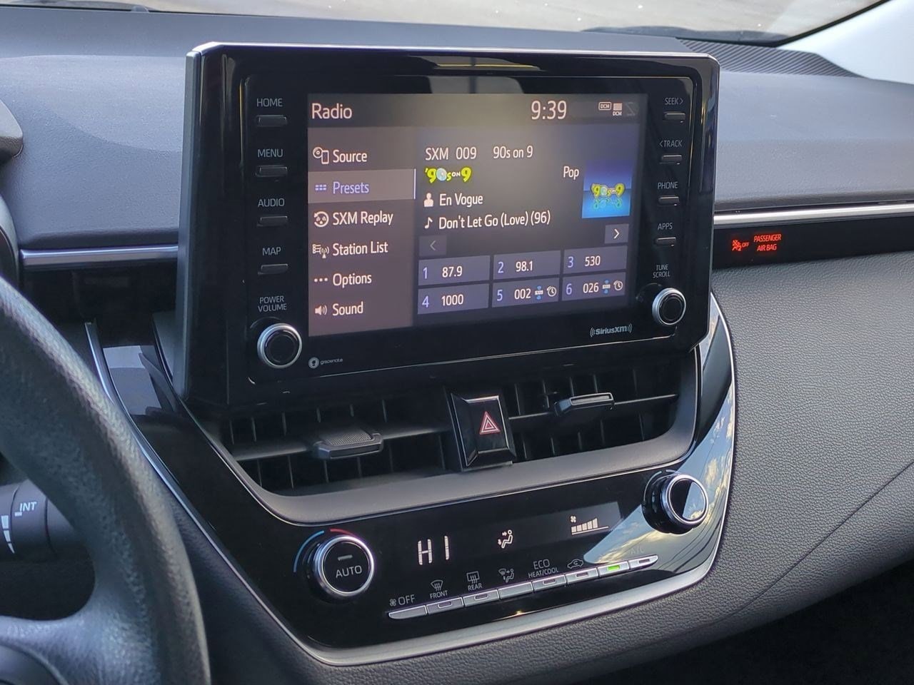 Thumbnail: 2022 Toyota Corolla - 25