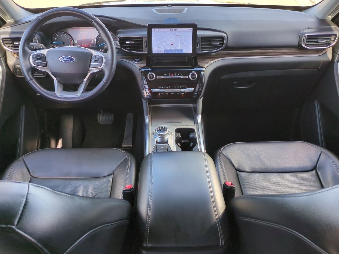 Thumbnail: 2022 Ford Explorer - 14