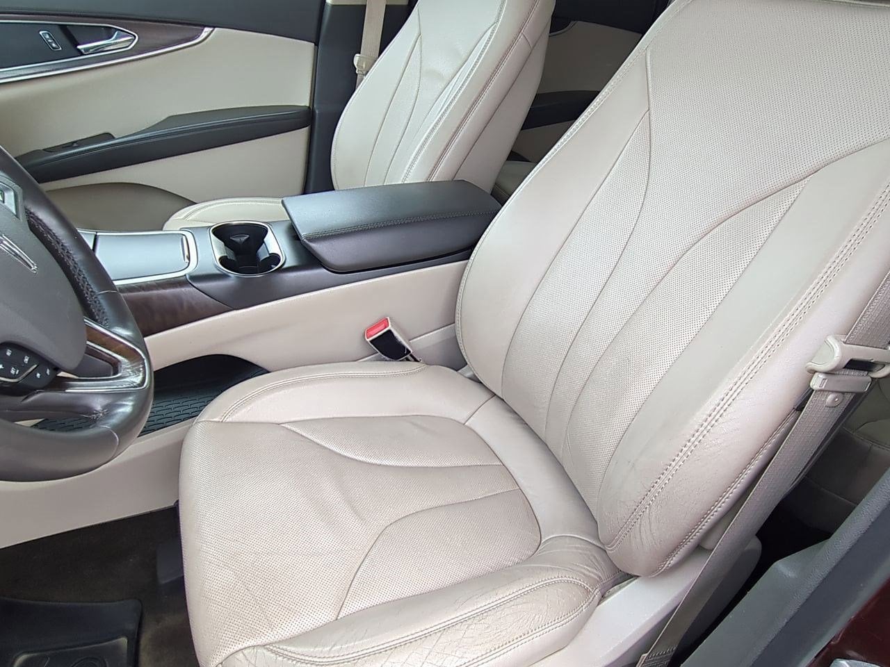 Thumbnail: 2016 Lincoln MKX - 14