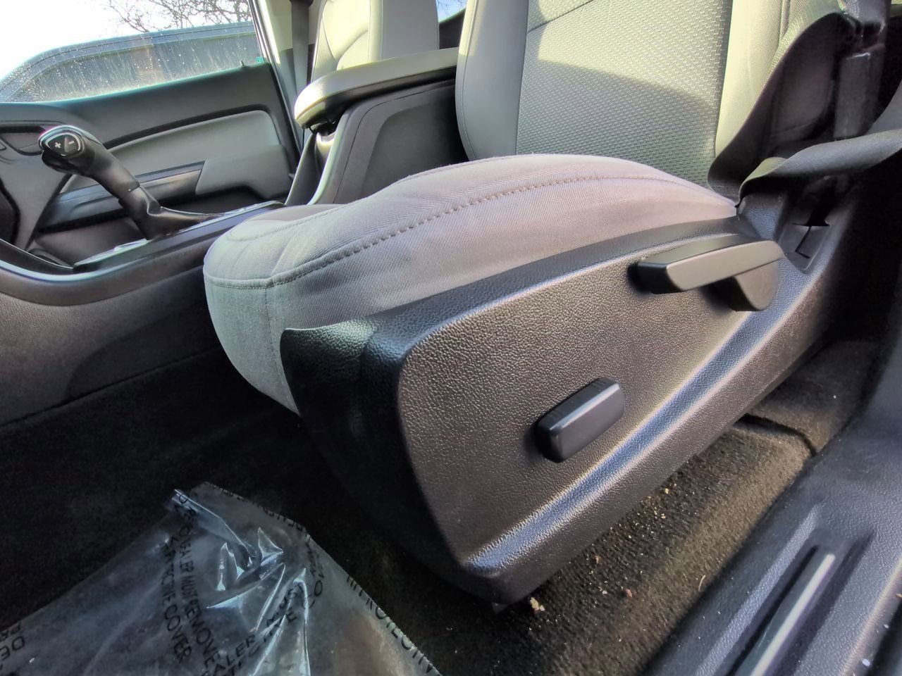 Thumbnail: 2017 Chevrolet Colorado - 17