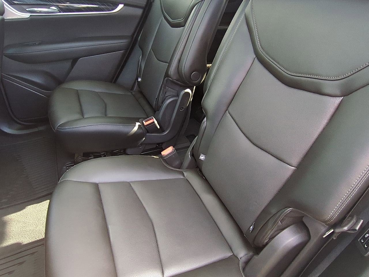 Thumbnail: 2024 Cadillac XT6 - 19