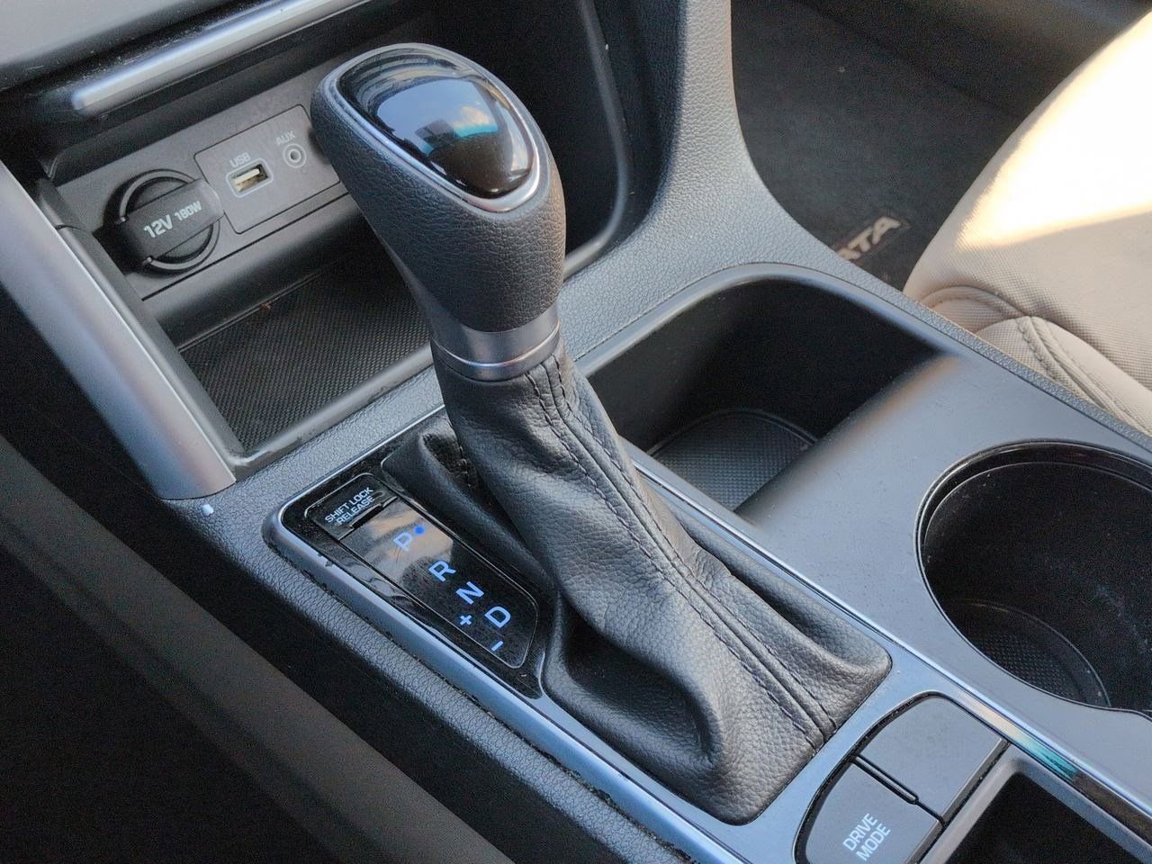 Thumbnail: 2015 Hyundai Sonata - 29