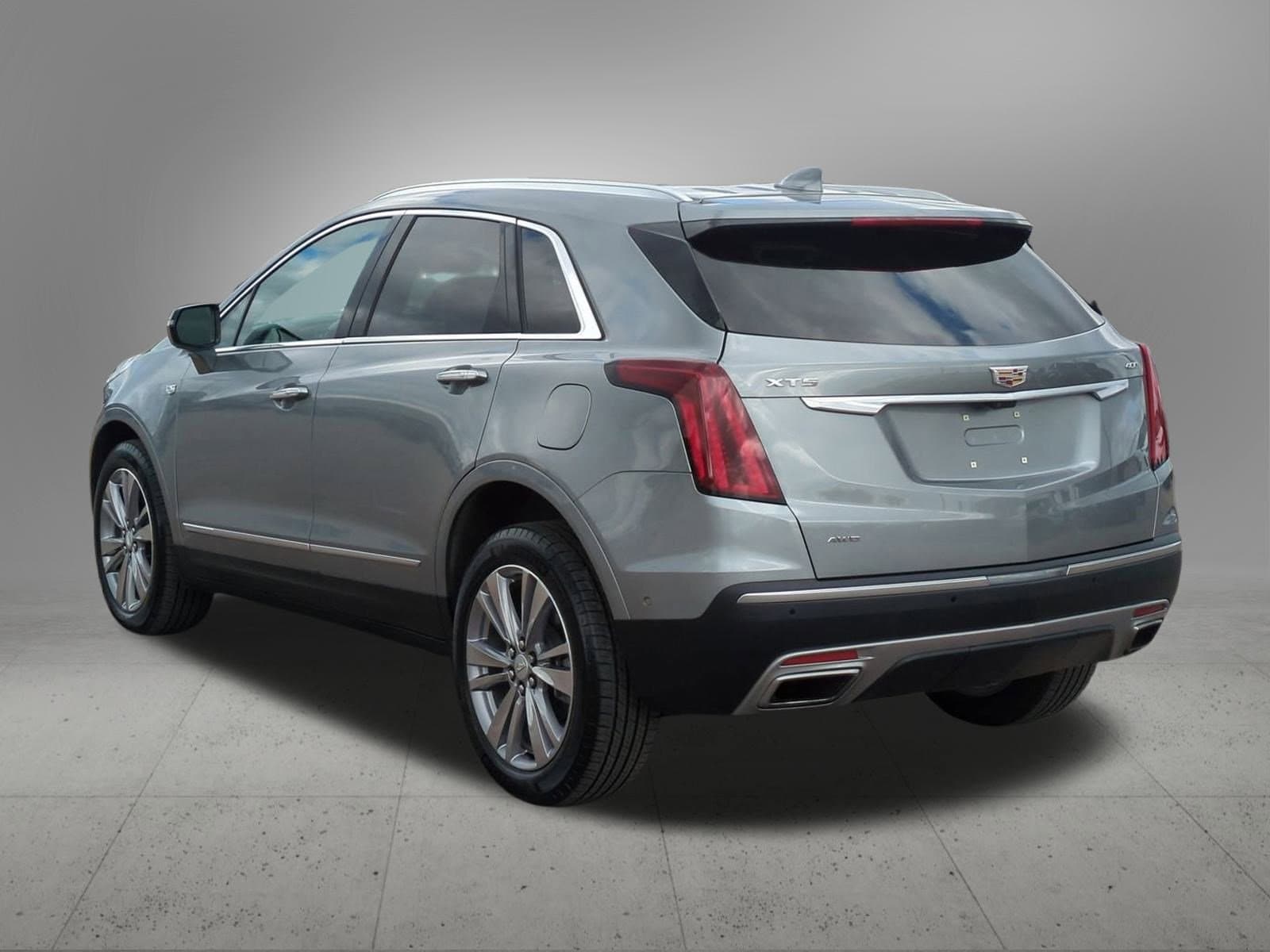 Thumbnail: 2024 Cadillac XT5 - 4
