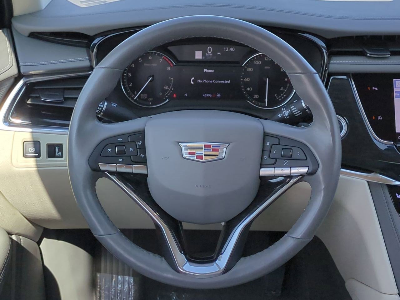 Thumbnail: 2023 Cadillac XT6 - 23